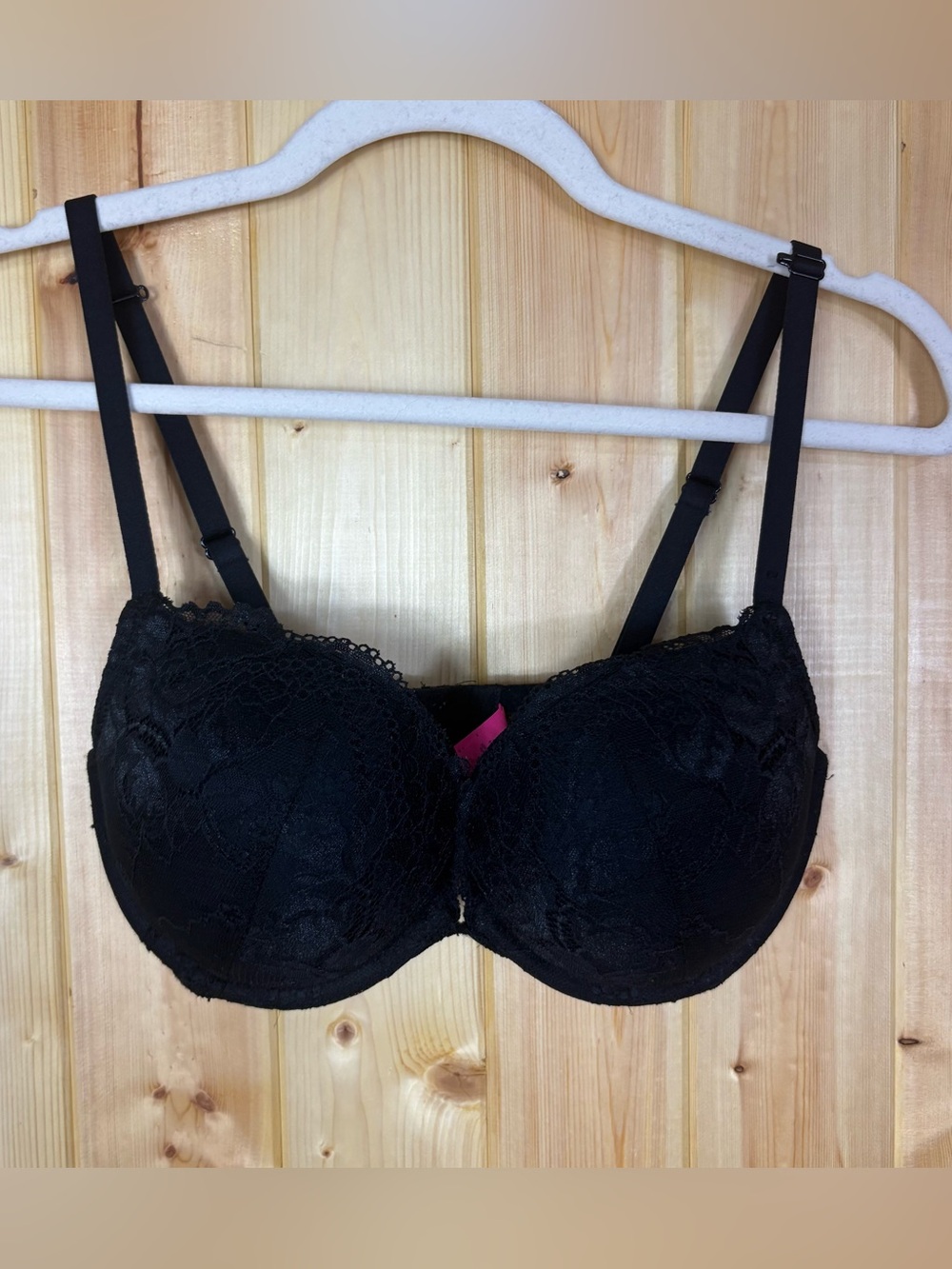 La Senza Beyond Sexy Black Lace Bra 32DD Plunge Sexy Adjustable Classic